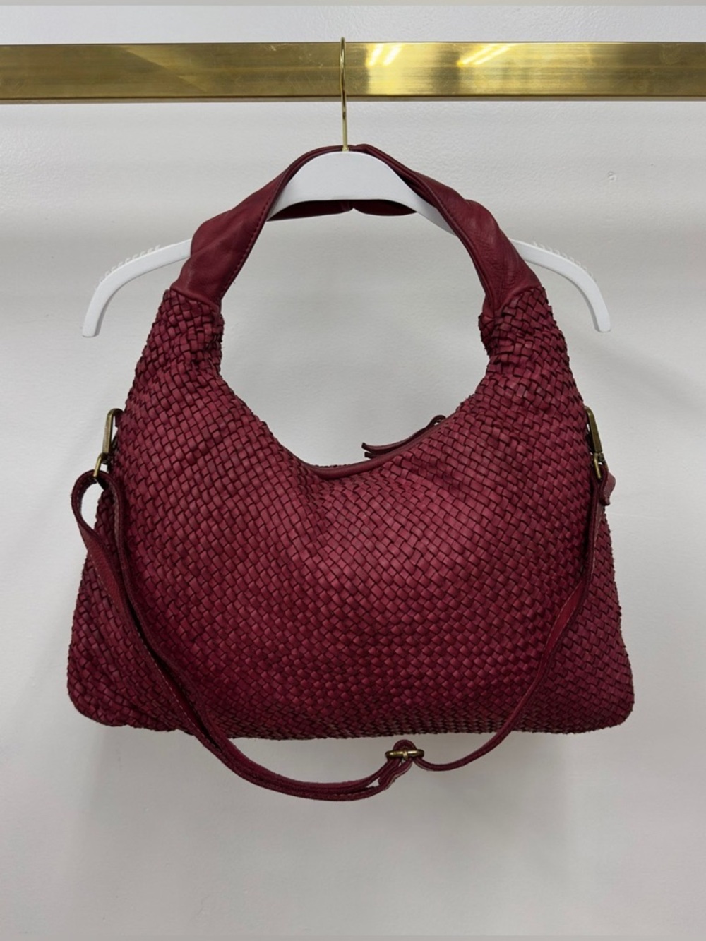 (L003-WINE) INTRECCIATO (BRAIDED) SHOULDER BAG